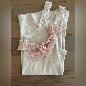 Old Navy Y2K Oatmeal Tank Top with Pink Frayed Bow Accent